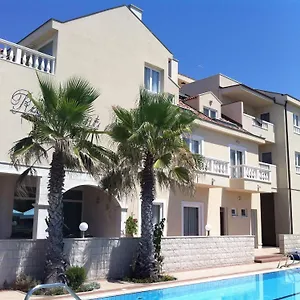 Kastel Hotel